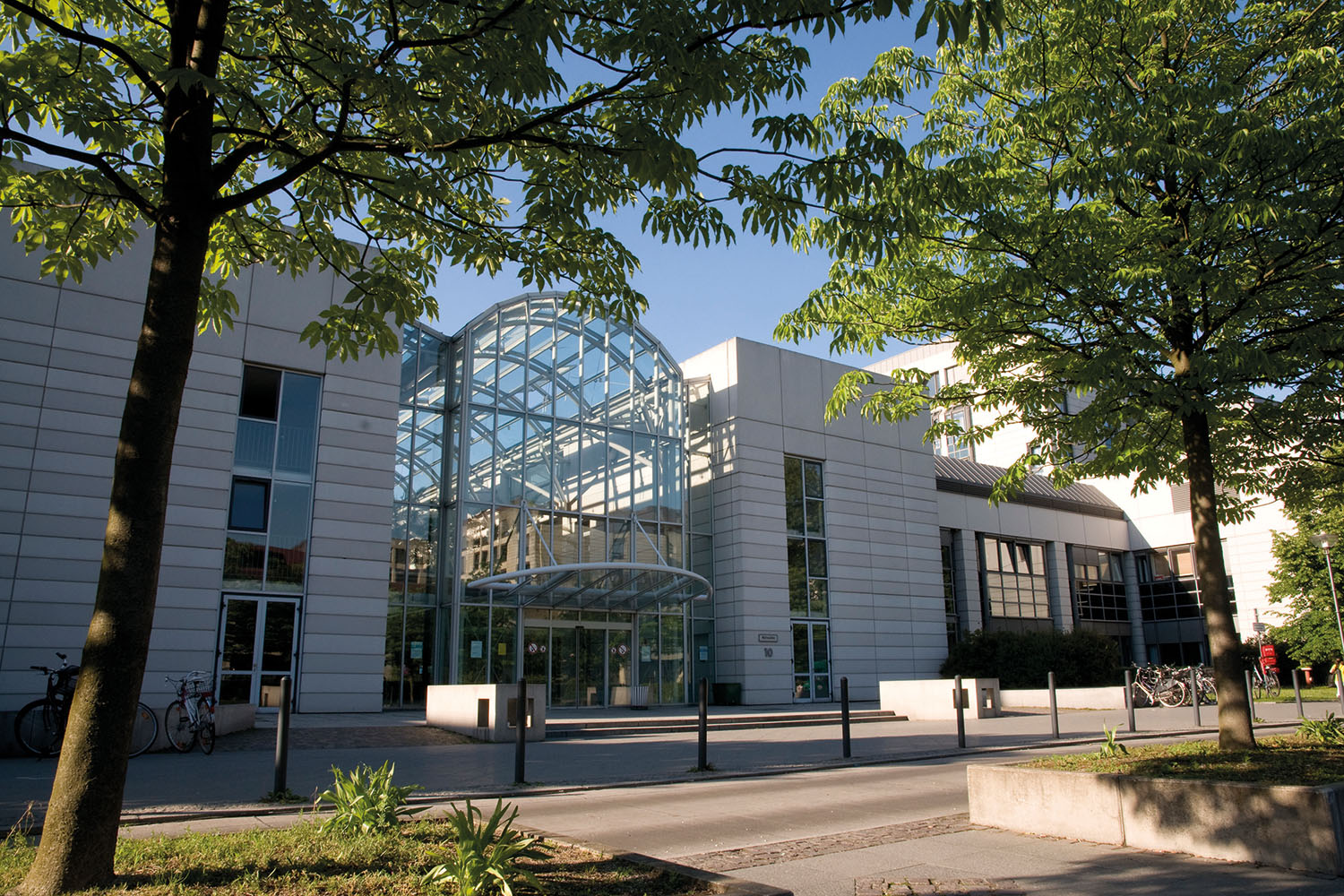 Campus Virchow-Klinikum – Glashalle Dörken Außenansicht
